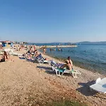 2 Bedroom Lovely In Διαμέρισμα Privlaka (Zadar)