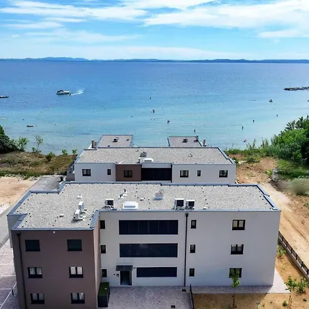 2 Bedroom Lovely In * بريفلاكا