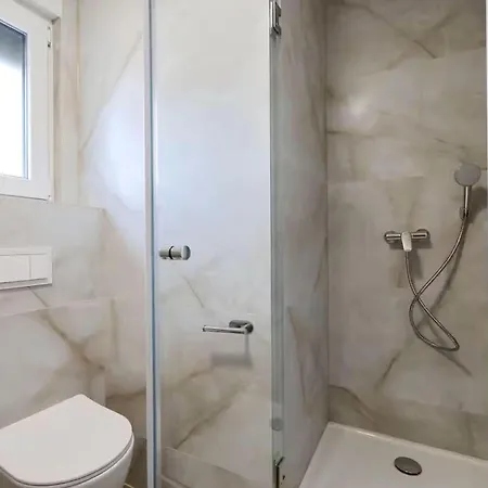 Lovely In With Wifi Appartamento Privlaka (Zadar)
